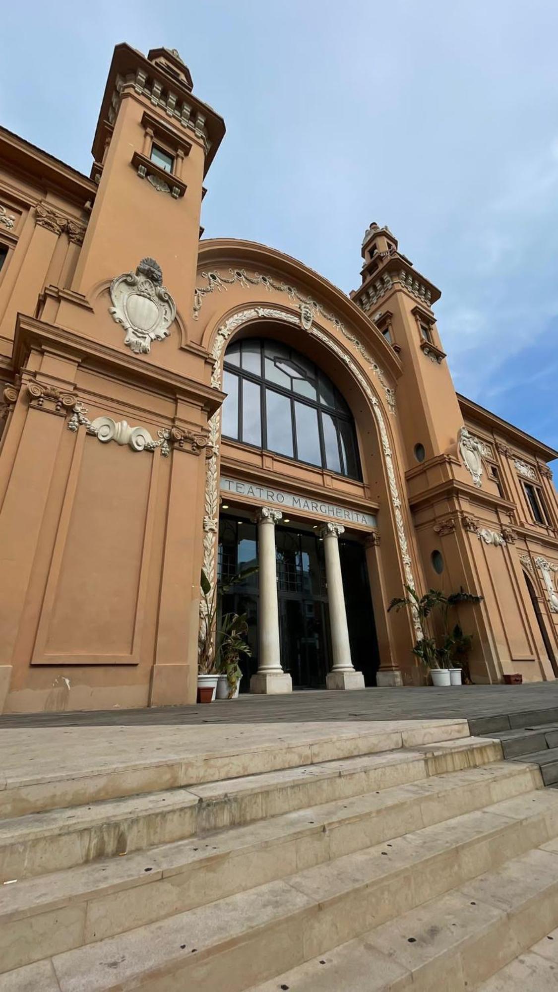 Locazione Turistica Madera Hotell Bari Exteriör bild